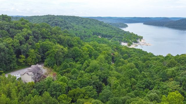 320 Floating Mill Rd, Silver Point, TN 38582