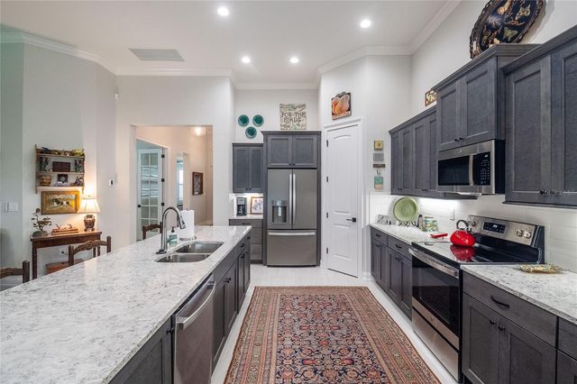 7914 LAKE JAMES BOULEVARD, Lakeland, FL 33810