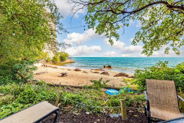 7321 S South Shore Drive 2B, Chicago, IL 60649