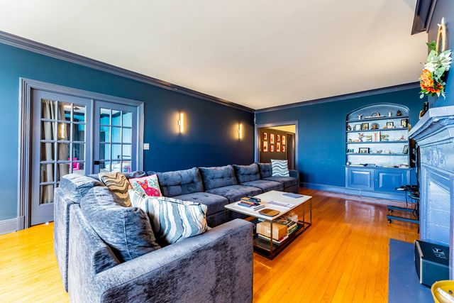 7321 S South Shore Drive 2B, Chicago, IL 60649