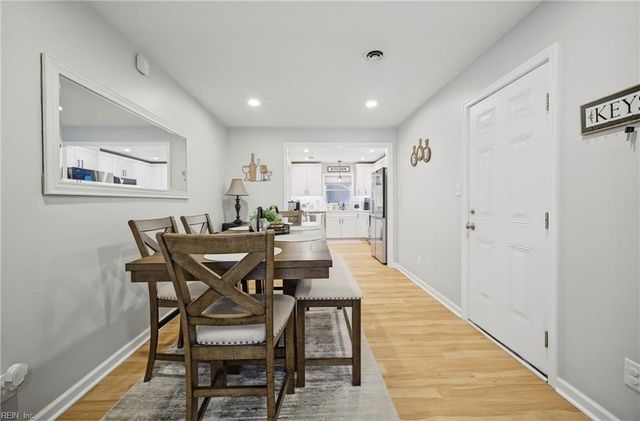 19 Omera PL, Hampton, VA 23666