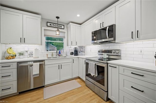 19 Omera PL, Hampton, VA 23666