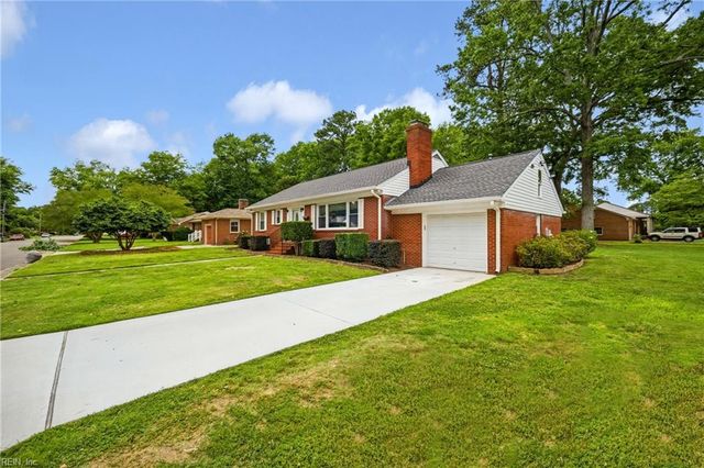 19 Omera PL, Hampton, VA 23666