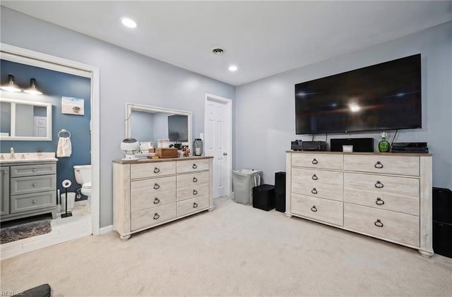 19 Omera PL, Hampton, VA 23666