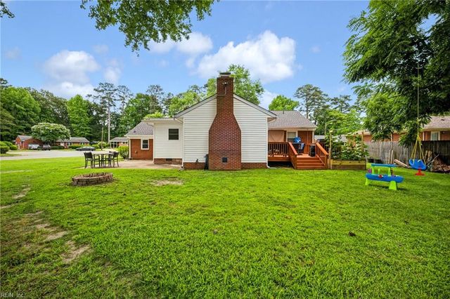 19 Omera PL, Hampton, VA 23666