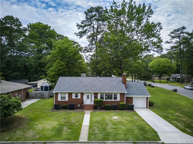 19 Omera PL, Hampton, VA 23666
