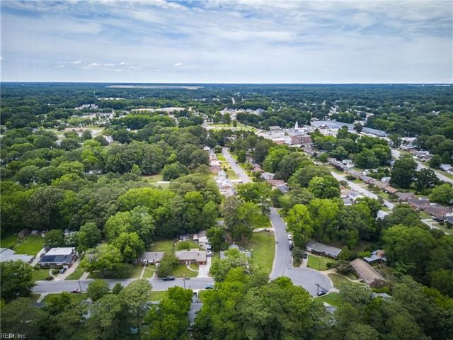 19 Omera PL, Hampton, VA 23666