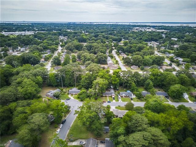 19 Omera PL, Hampton, VA 23666