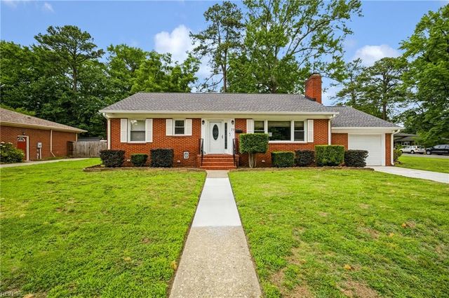 19 Omera PL, Hampton, VA 23666