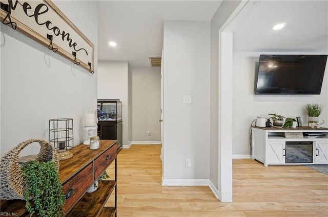 19 Omera PL, Hampton, VA 23666
