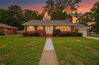 19 Omera PL, Hampton, VA 23666