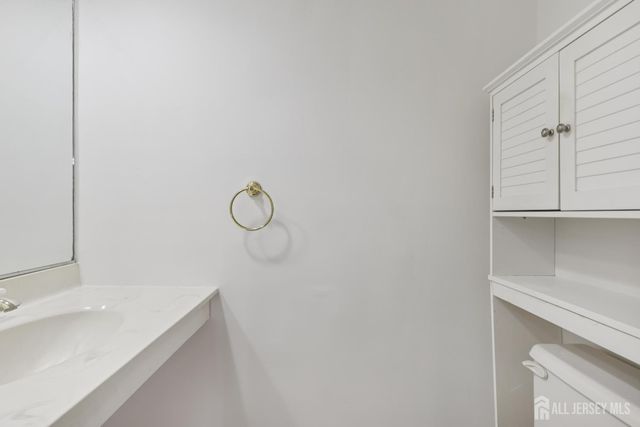 705 Maplecrest Road, Edison, NJ 08820