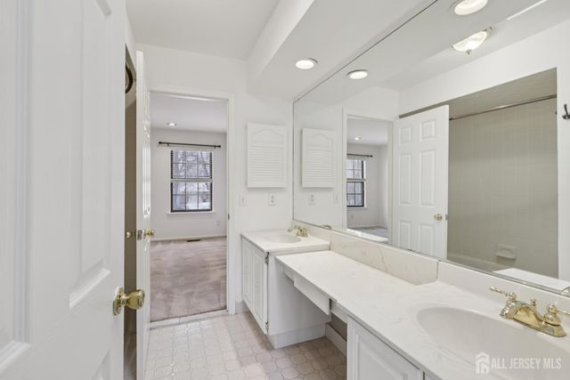 705 Maplecrest Road, Edison, NJ 08820