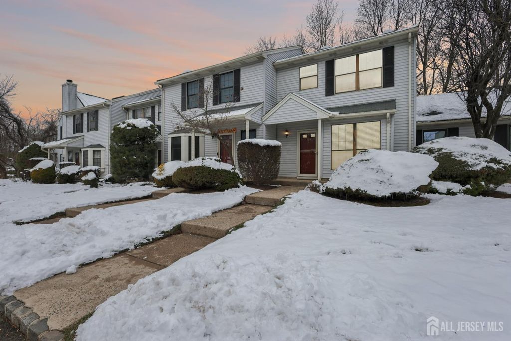 705 Maplecrest Road, Edison, NJ 08820
