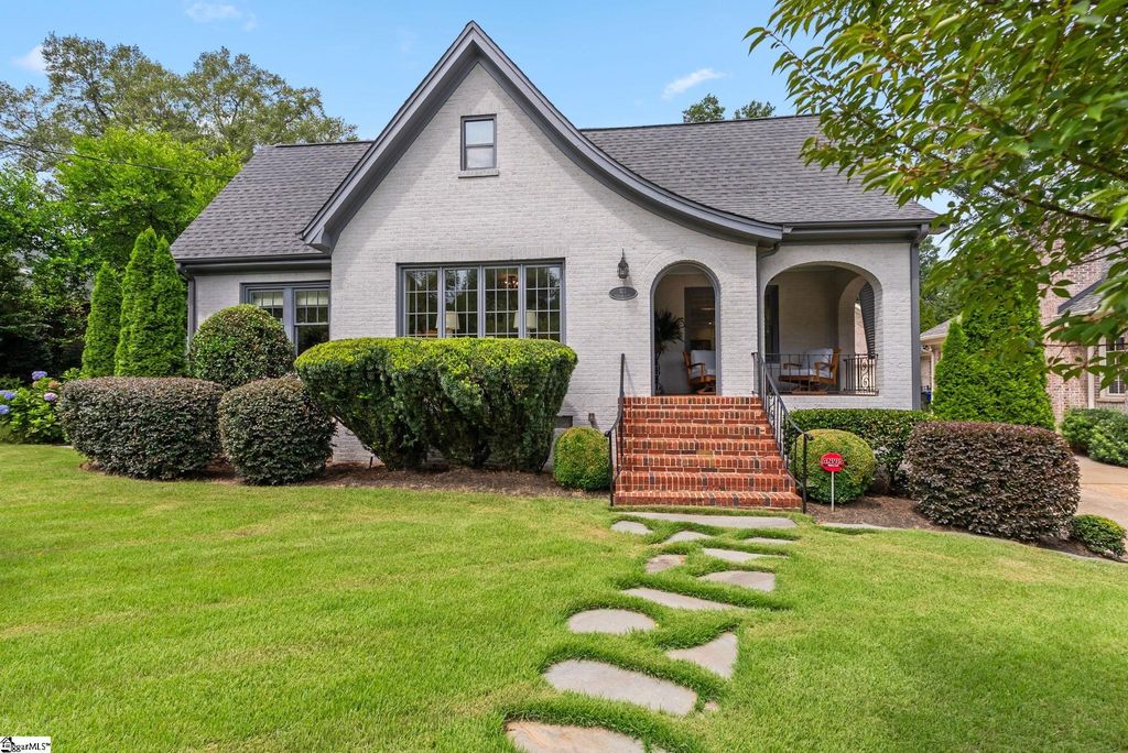 102 Fairview Avenue, Greenville, SC 29601