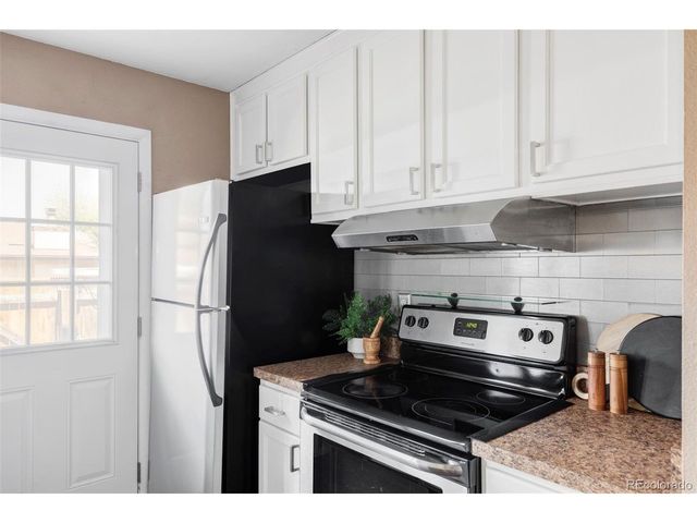 3820 S Fraser St, Aurora, CO 80014