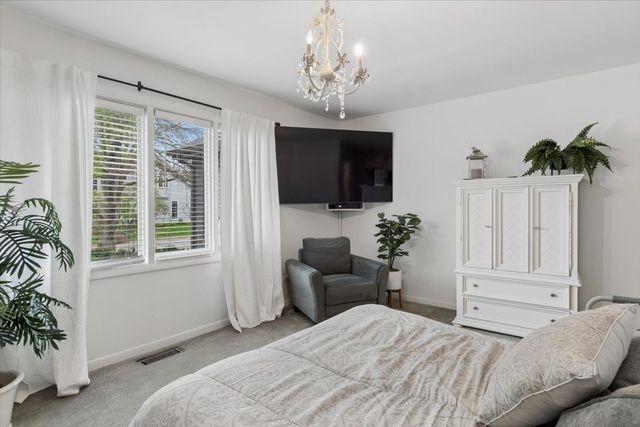 1923 Hillside Lane, Lisle, IL 60532