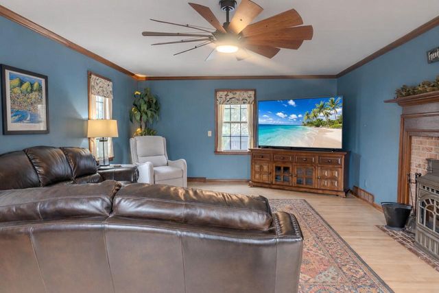 2400 W Cherokee DRIVE, Appleton, WI 54914