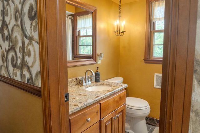 2400 W Cherokee DRIVE, Appleton, WI 54914