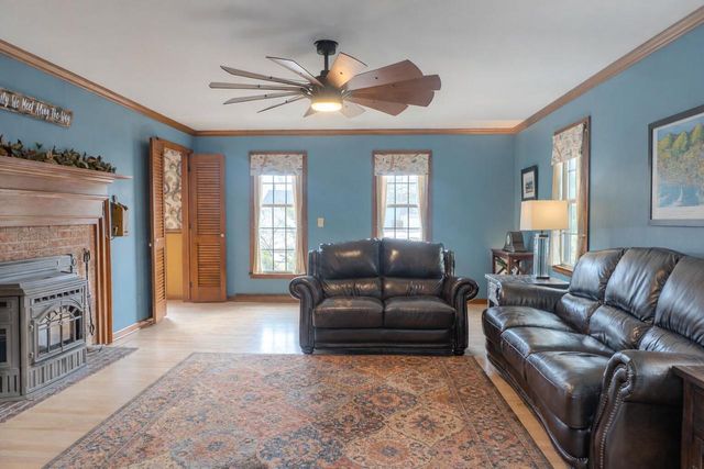 2400 W Cherokee DRIVE, Appleton, WI 54914