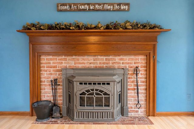 2400 W Cherokee DRIVE, Appleton, WI 54914