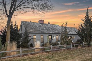 2400 W Cherokee DRIVE, Appleton, WI 54914