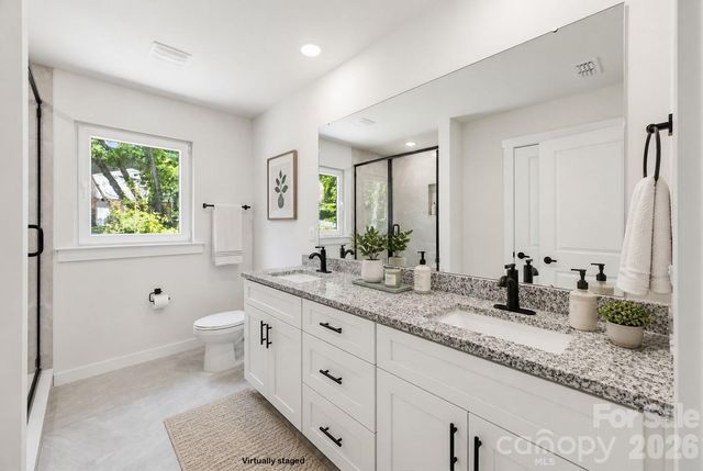 4147 2nd Street NE, Hickory, NC 28601