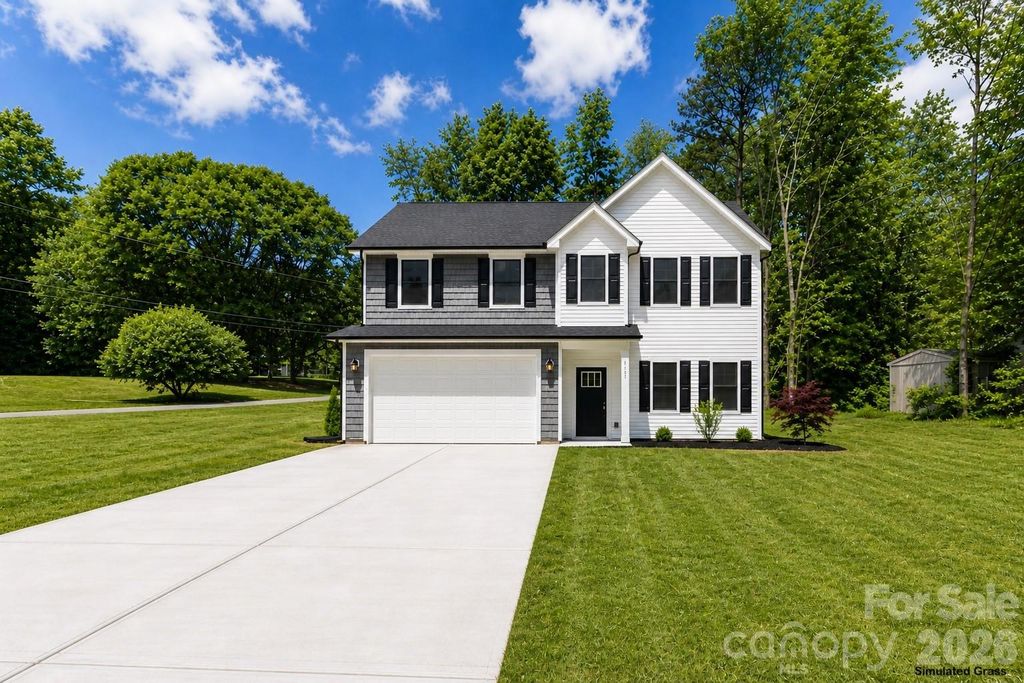 4147 2nd Street NE, Hickory, NC 28601