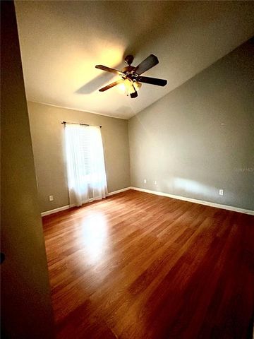 25330 SW 20TH AVE, Newberry, FL 32669