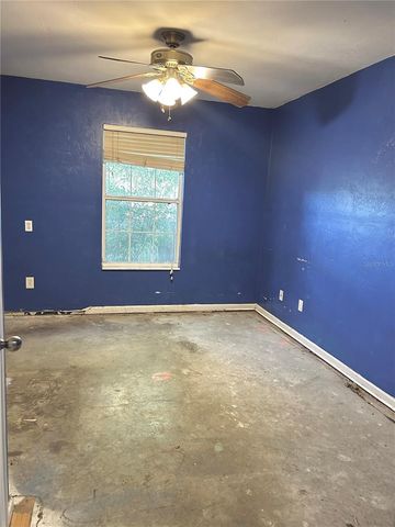 25330 SW 20TH AVE, Newberry, FL 32669