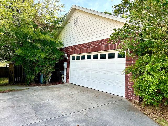 25330 SW 20TH AVE, Newberry, FL 32669