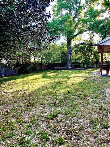 25330 SW 20TH AVE, Newberry, FL 32669
