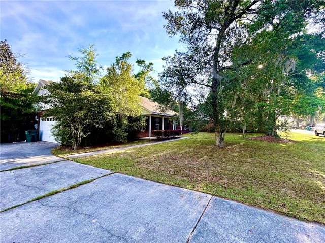 25330 SW 20TH AVE, Newberry, FL 32669