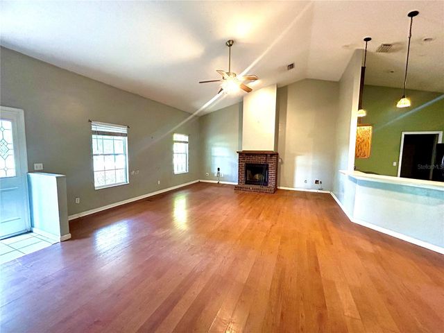 25330 SW 20TH AVE, Newberry, FL 32669