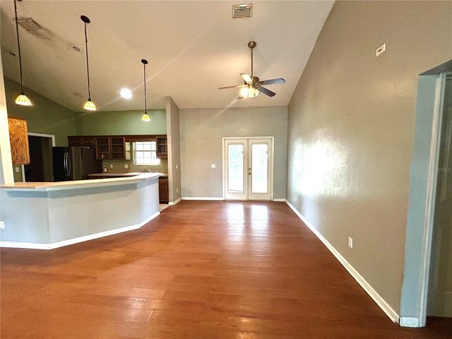 25330 SW 20TH AVE, Newberry, FL 32669