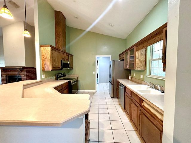 25330 SW 20TH AVE, Newberry, FL 32669