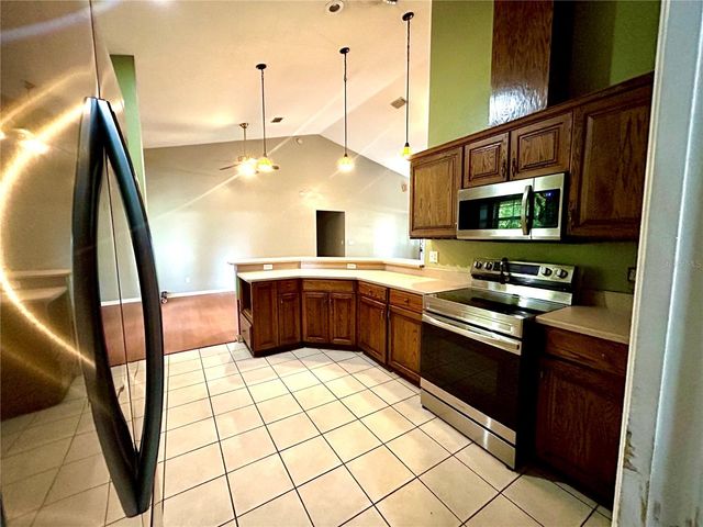 25330 SW 20TH AVE, Newberry, FL 32669