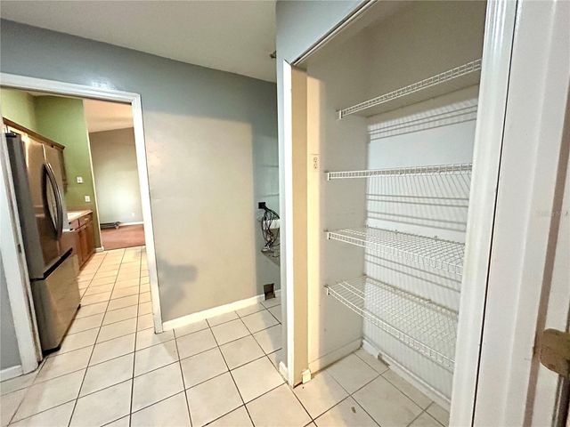 25330 SW 20TH AVE, Newberry, FL 32669