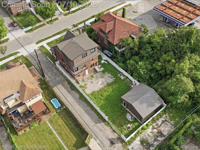 17 COLORADO Street, Highland Park, MI 48203