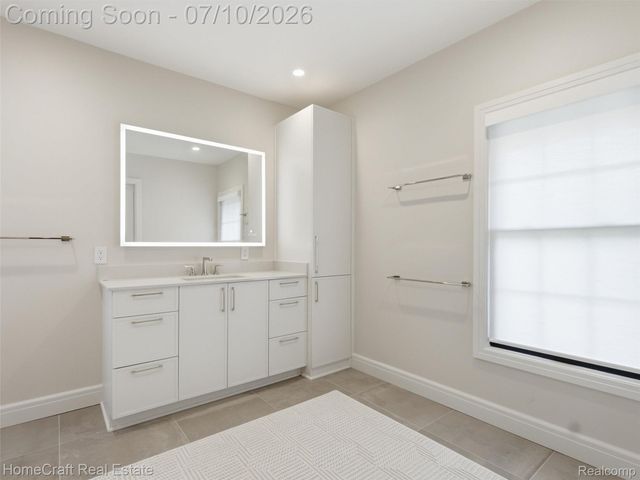 17 COLORADO Street, Highland Park, MI 48203