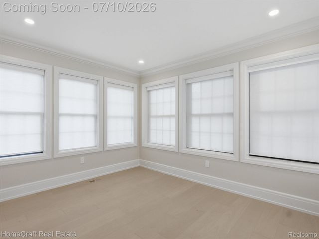 17 COLORADO Street, Highland Park, MI 48203