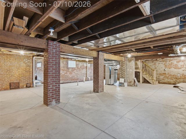 17 COLORADO Street, Highland Park, MI 48203