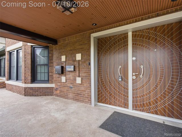 17 COLORADO Street, Highland Park, MI 48203