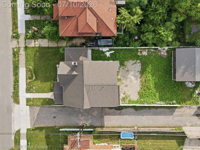 17 COLORADO Street, Highland Park, MI 48203