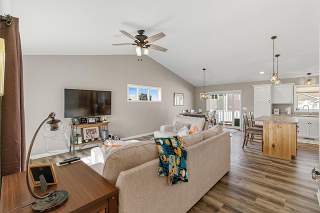 2004 Bluestem Drive, Mankato, MN 56001