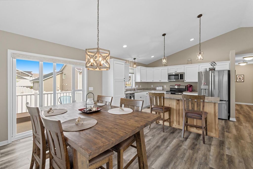 2004 Bluestem Drive, Mankato, MN 56001