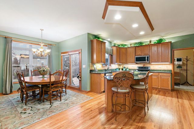 2 Margate Court, Lake In The Hills, IL 60156