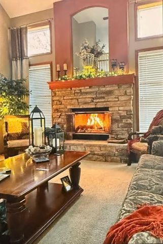 2 Margate Court, Lake In The Hills, IL 60156