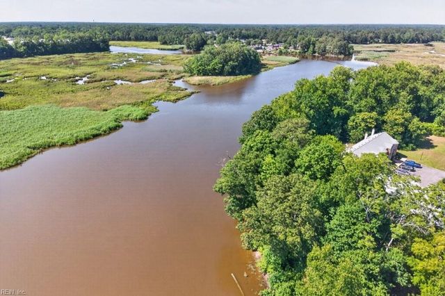 132 River Point DR, Suffolk, VA 23434