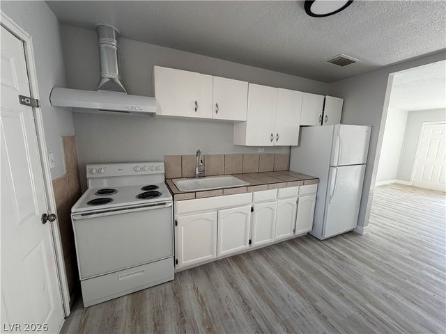 2111 Stewart Avenue B, Las Vegas, NV 89101